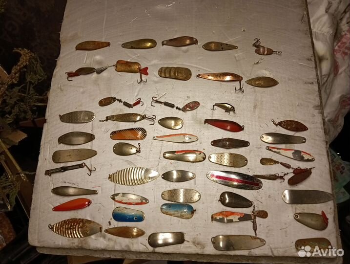 Продам воблеры и блесны