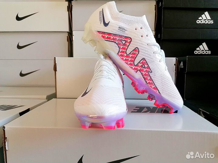 Футбольные бутсы