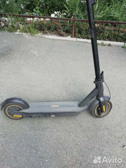 Электросамокат Ninebot KickScooter Max G30P