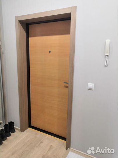 Дверь входная металлическая бу