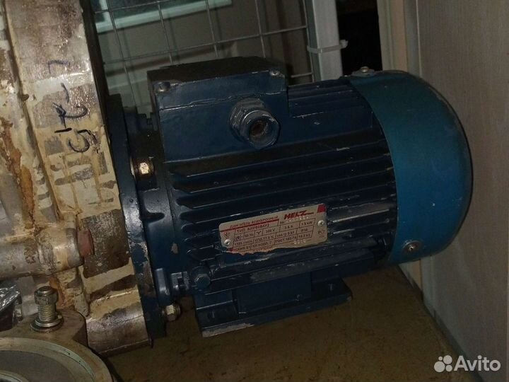 Редуктор мясорубки мим-300 с Эл. двигателем