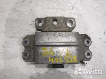 Подушка двигателя Шкода