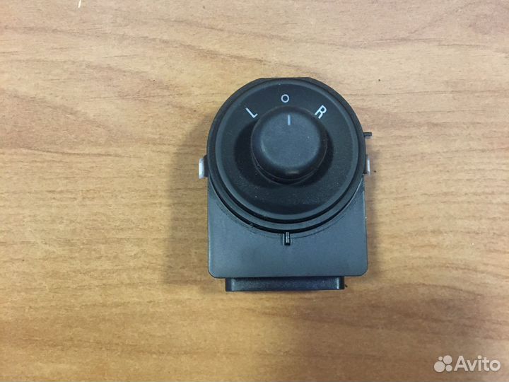Кнопка регулировки зеркал opel astra j