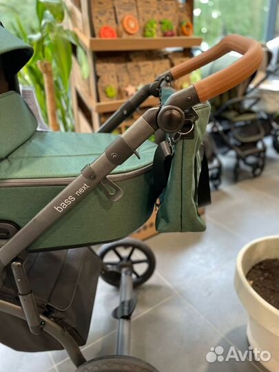 Коляска 2 в 1 Roan Bass Next