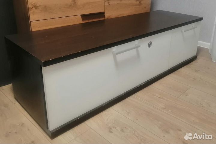 Тумба под телевизор бу