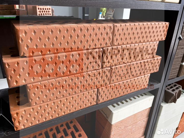 Кирпич облицовочный красный, М150