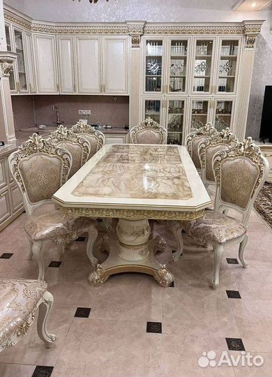 Комплект стол и стулья