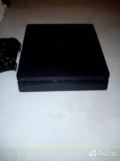 Sony playstation 4 PS4 slim 1tb