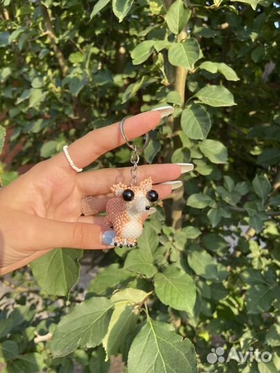 Брелок игрушка из бисера