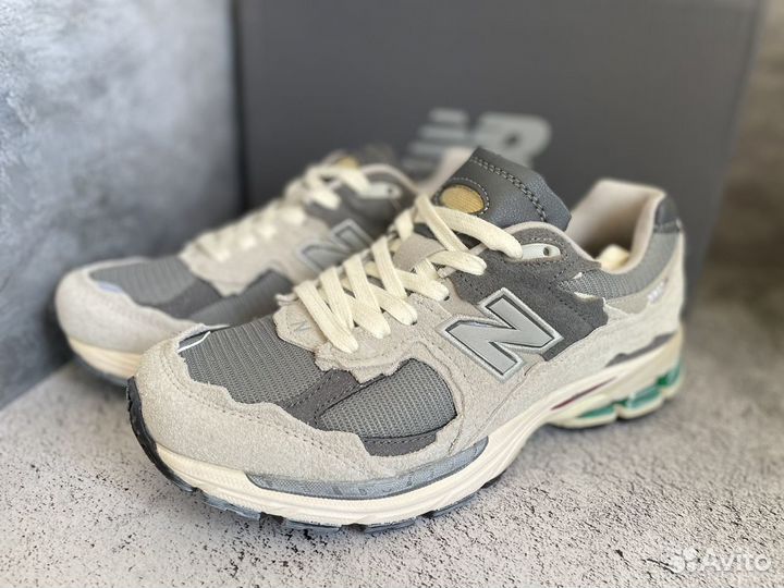 Кроссовки New Balance 2002r качественные