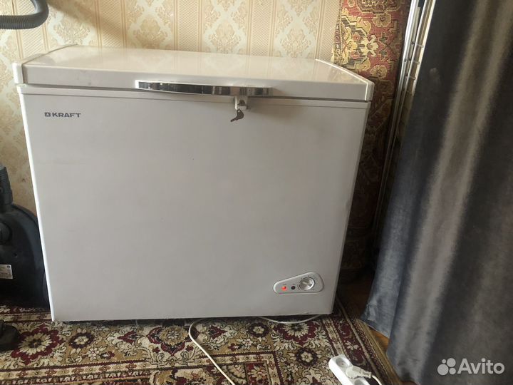 Холодильник морозильная камера бу