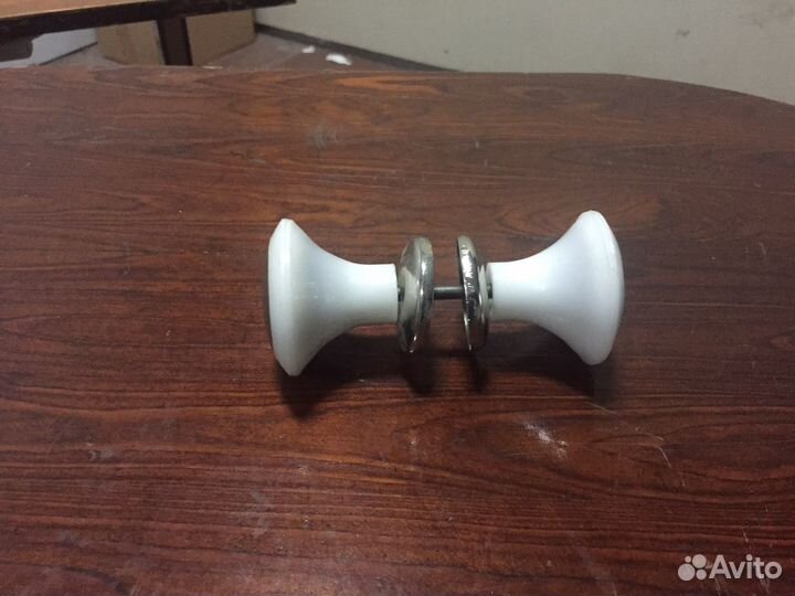 Дверная ручка