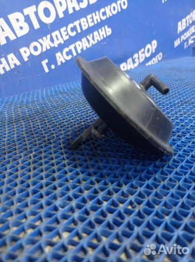 Вакуумный клапан Volvo 940 седан B230 1990