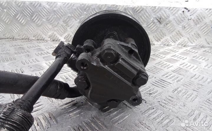 Насос гидроусилителя Audi Q7