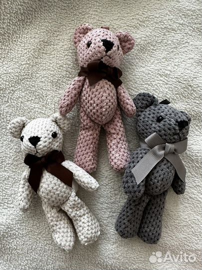 Мягкие плюшевые игрушки-мишки