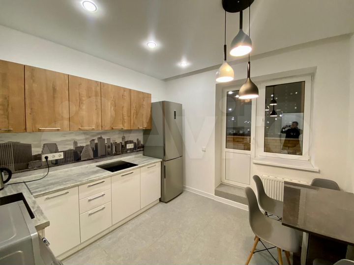 2-к. квартира, 57,8 м², 2/15 эт.