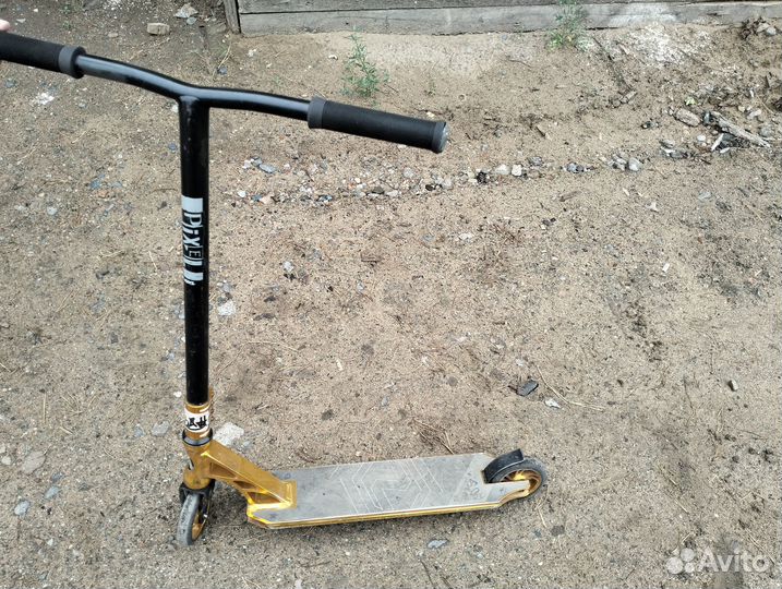 Трюковой самокат