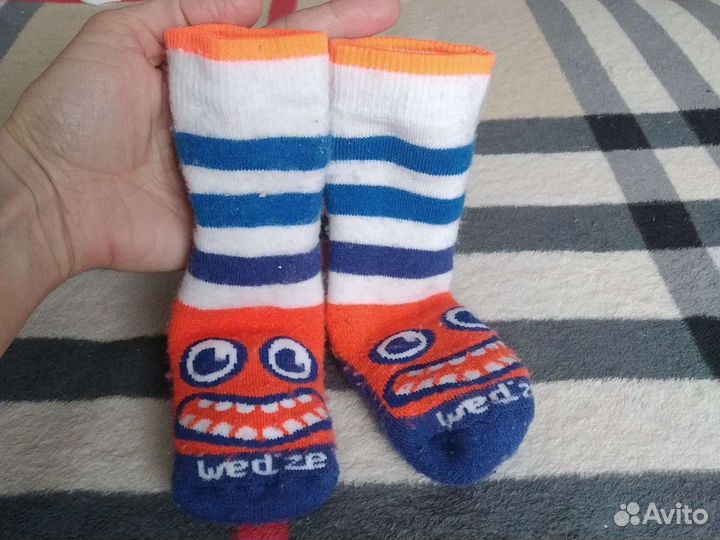 Носочки Декатлон длинна стопы 10 см (на пол годика