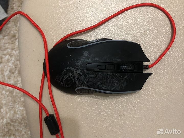 Игровая клавиатура и мышь