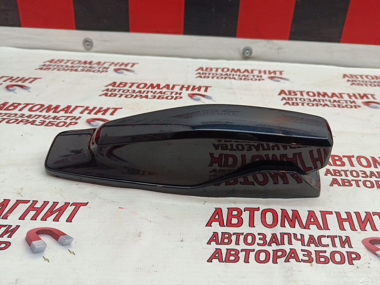 Антенна Zeekr 001