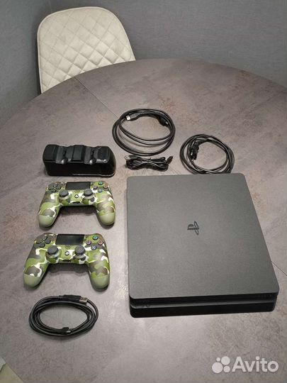 Игровая приставка ps4 slim 500gb