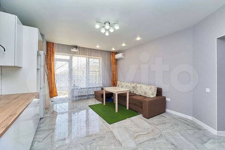 Дом 93 м² на участке 4 сот.