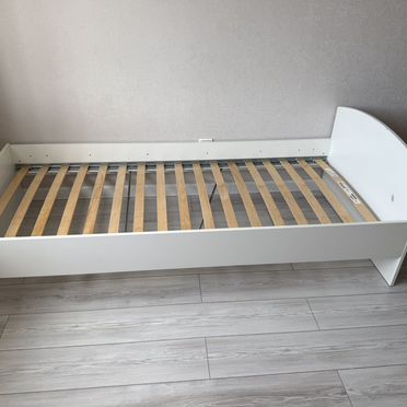 Кровать односпальная 90×200 IKEA