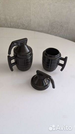 Кружка с крышкой новая