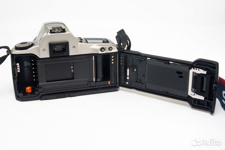 Canon EOS kiss + Canon Zoom EF 35-80mm f4-5.6 III