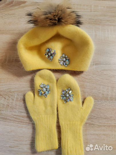 Комплект берет и варежки