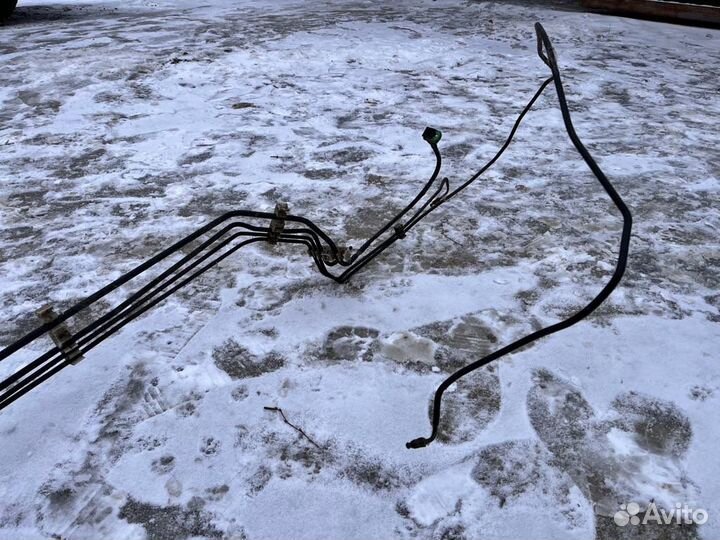 Трубки тормозные Mitsubishi Outlander XL