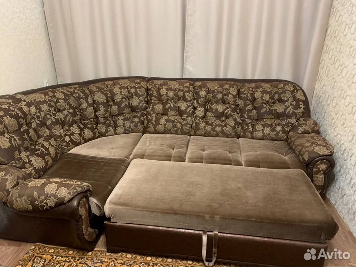 Угловой диван с креслом