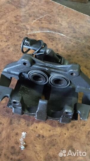 Суппорт Передний правый Mercedes W220 S500 4matic