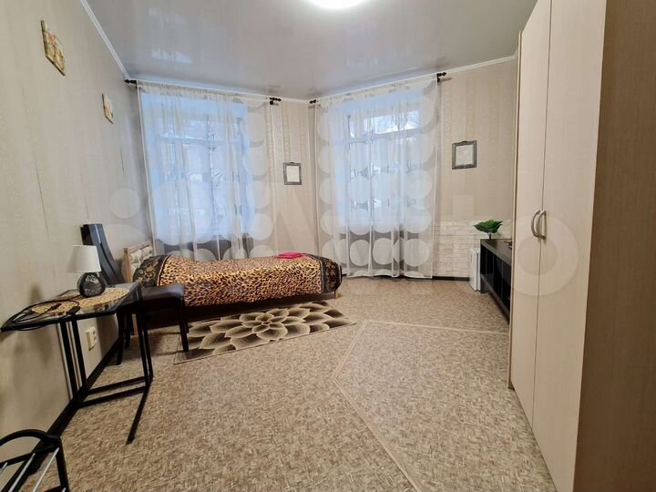 3-к. квартира, 80 м², 1/4 эт.