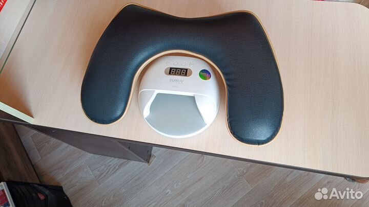 Маникюрный стол/лампа/пылесос