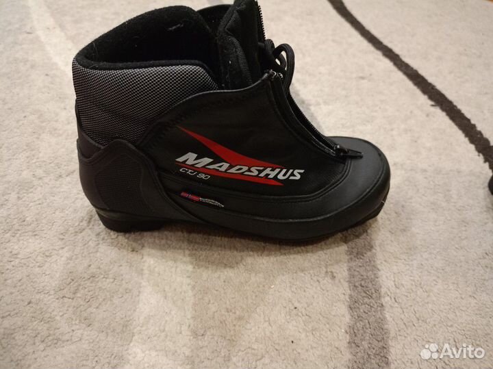 Лыжные ботинки детские 37