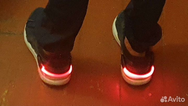 Уличная светодиодная подсветка на обувь 2шт