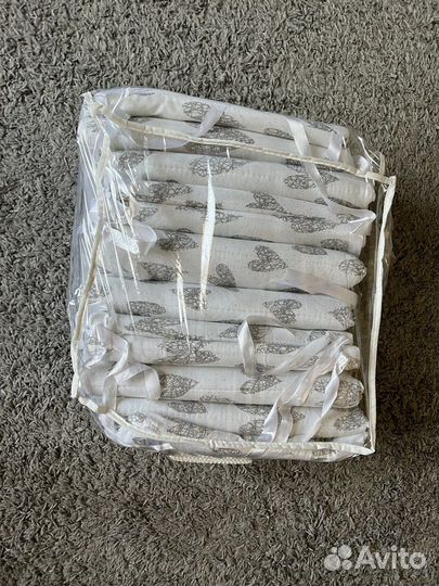 Бортик для детской кроватки