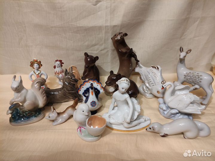 Статуэтки разные