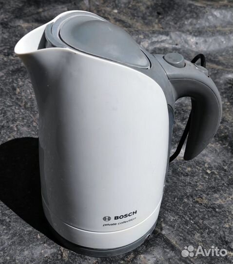 Чайник Bosch TWK6001 2400W Электрочайник