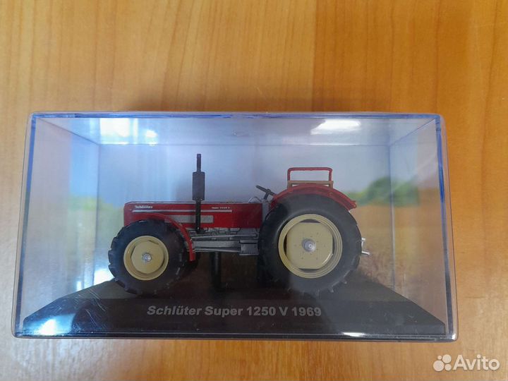 1/43 Schluter Super 1250v 1969