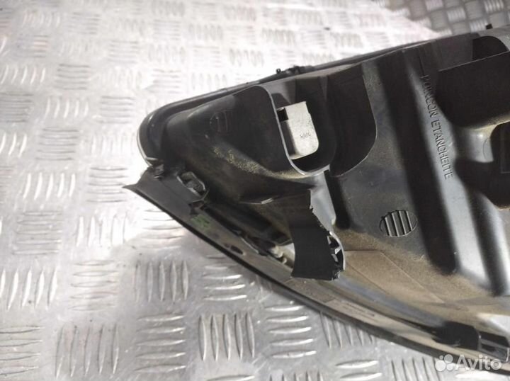Фара 7701047604 Renault Scenic (1996-2002)