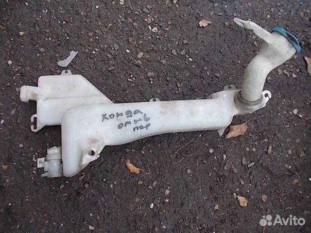 Передний бачок омывателя Honda HRV 1998-2006