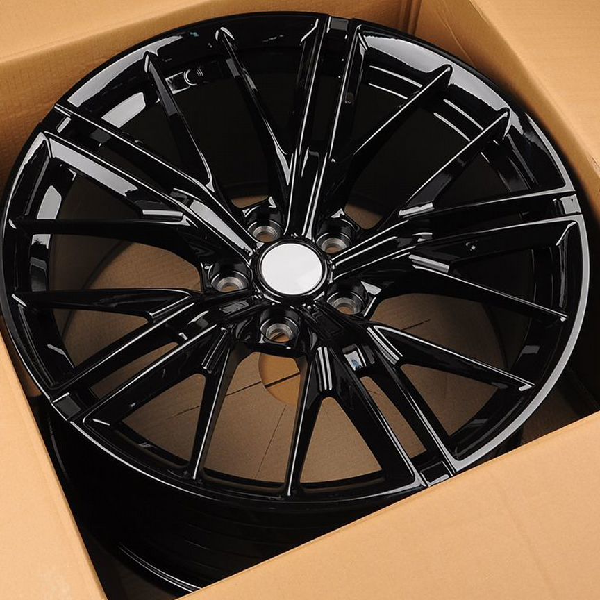 Диски на Chevrolet camaro KoKo Kuture 0362 10x20/5x120 D66.9 ET23 Gloss Black литой