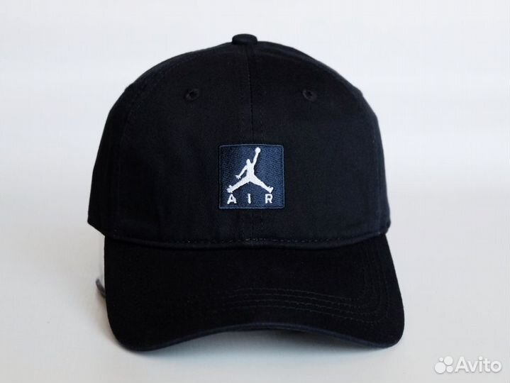 Бейсболка классическая 