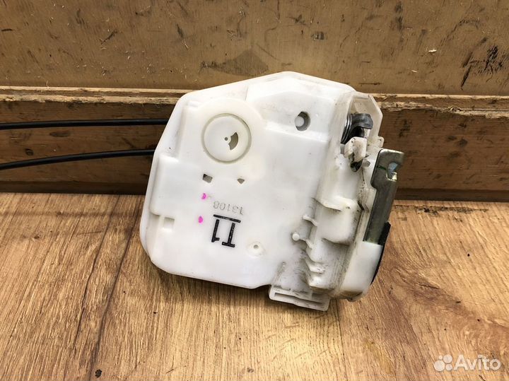 Замок двери задней правой Mitsubishi Asx 2010+