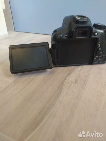Зеркальный фотоаппарат canon 650d с kit объективом
