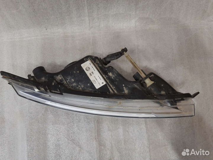 Skoda Rapid фара противотуманная правая