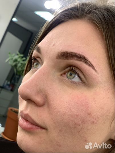 Коррекция и окрашивание бровей