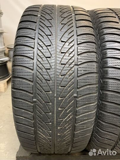 Goodyear UltraGrip 8 285/45 R20 112V
